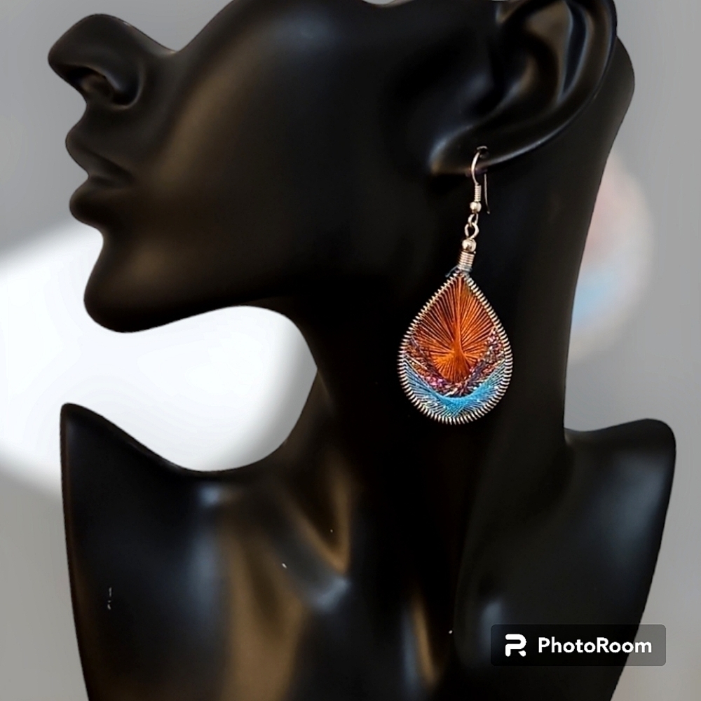 Vtg Threaded Spirograph Teardrop Metallic Dangle … - image 1